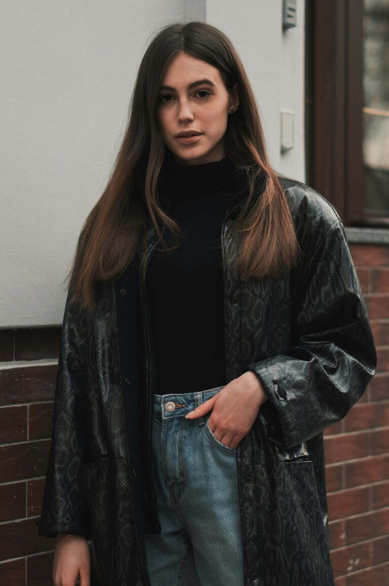 Utomhus fotografering på tjej som modell för en dag.